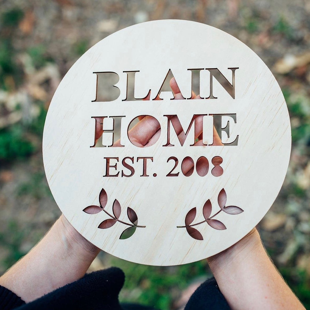 
                  
                    24cm Round Home Plaque
                  
                